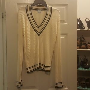 Beautiful Agaci v neckline sweater